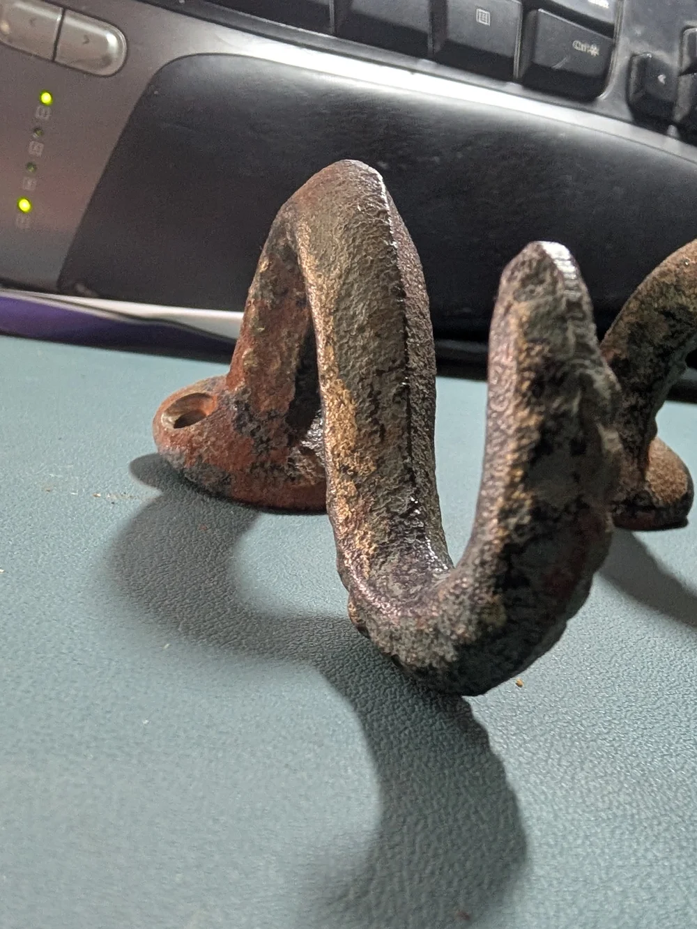 Antique-Style Cast Iron Tentacle Wall Hooks - Patina Brown